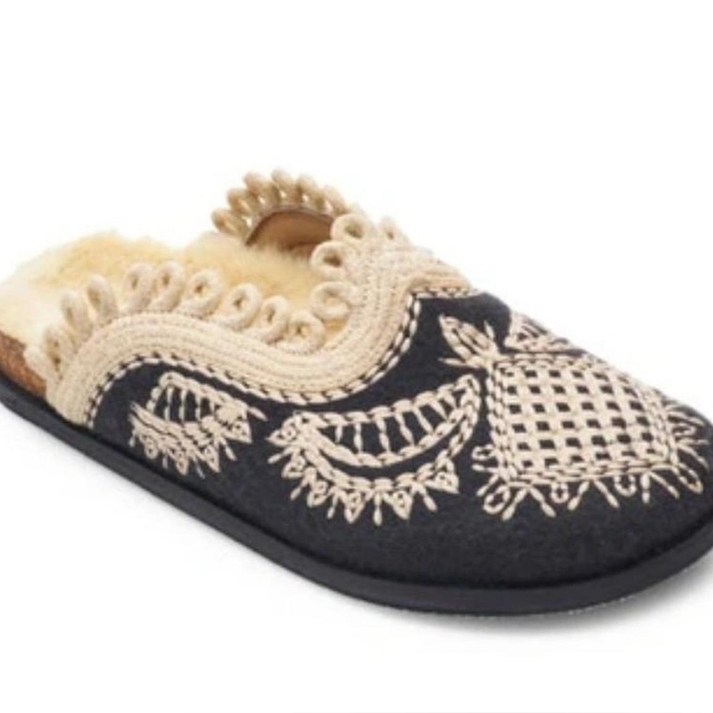 Free People Black and Cream Embroidered Slippers